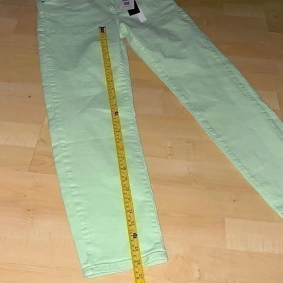 Spring forward with Stradivarius ASOS mint green salad 🥗 color mom jeans NWT - Picture 7 of 10